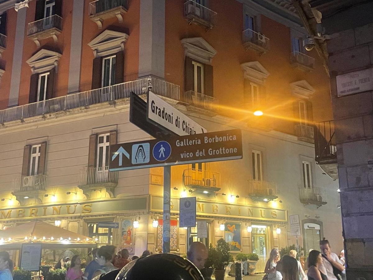 Casetta Piazza Plebiscito Neapel Exteriör bild